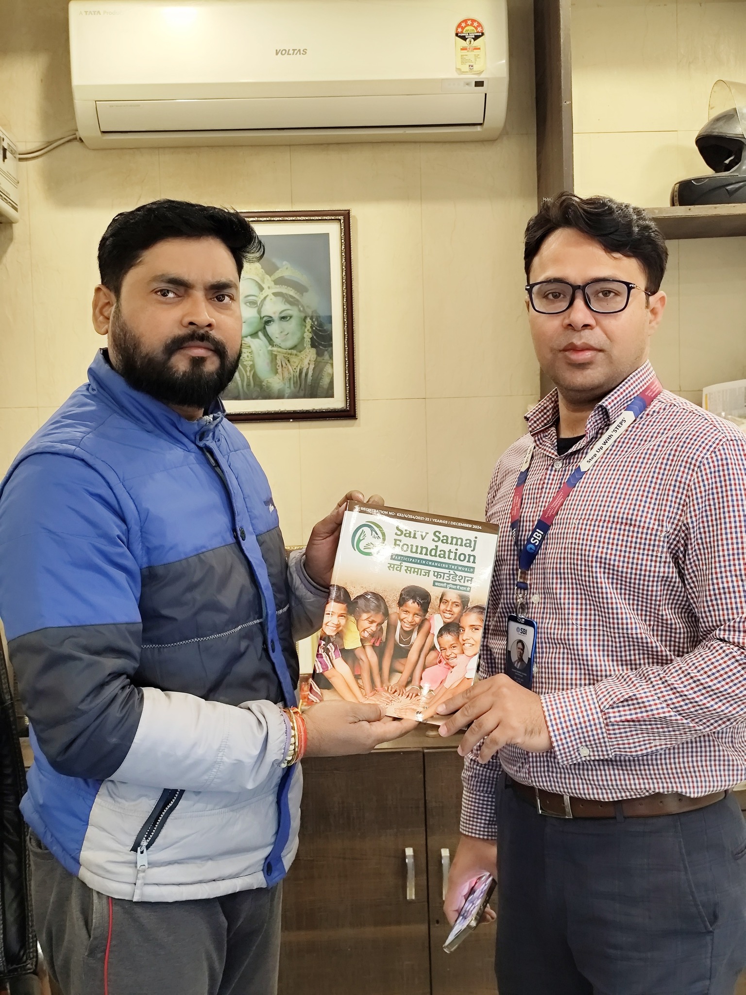 सर्व समाज फाउंडेशन कार्यालय में श्री शुएब शम्सी, मैनेजर, स्टेट बैंक ऑफ इंडिया के साथ CSR परियोजनाओं को लेकर सार्थक बैठक संपन्न हुई। बैठक के दौरान वंचित वर्गों के कल्याण, समावेशी विकास एवं समाज में सकारात्मक एवं सतत प्रभाव लाने हेतु संभावित सहयोग पर विस्तृ